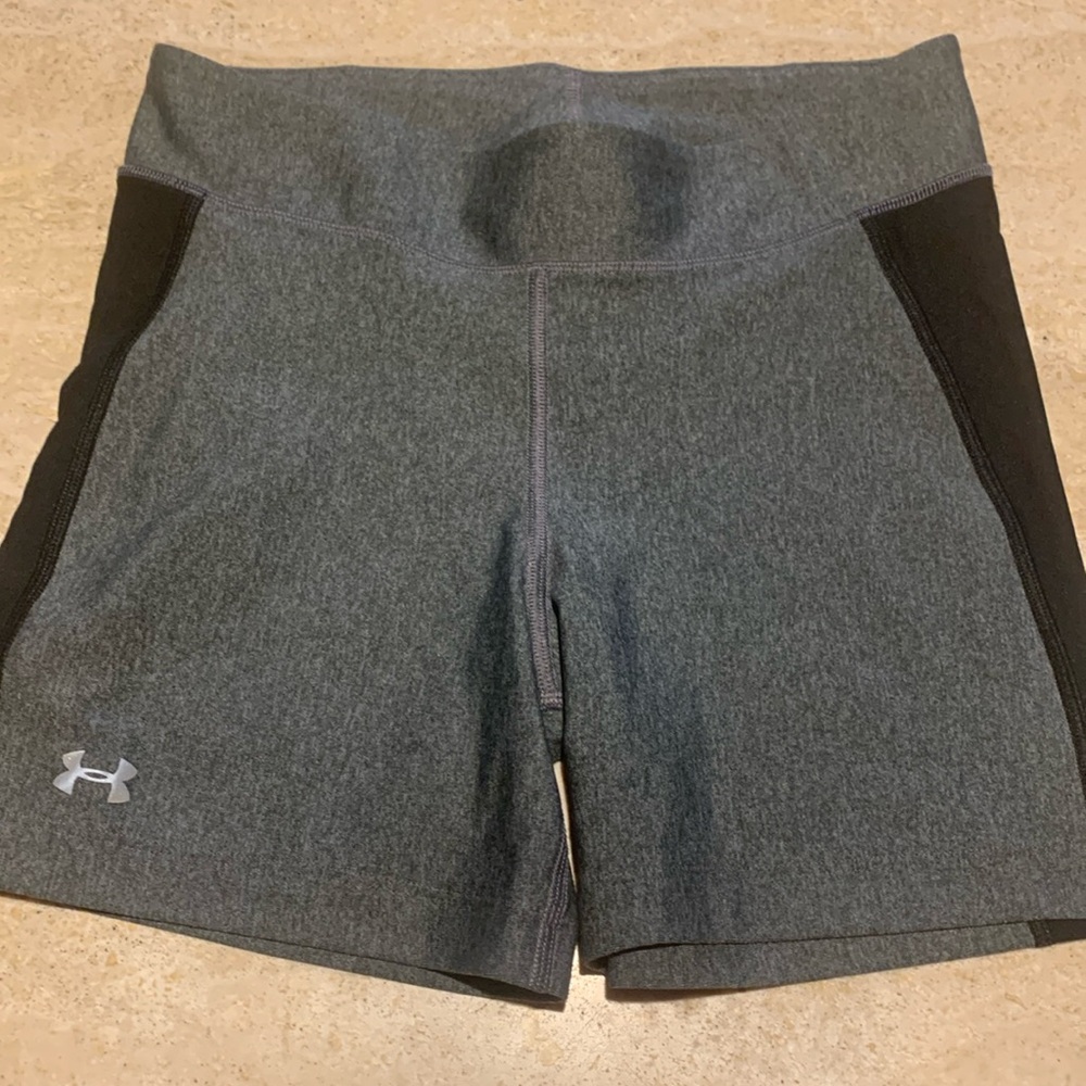 Under Armour biker shorts size medium NWOT